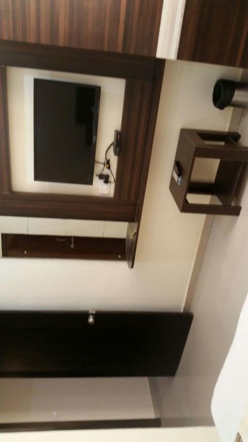 Hotel Cg Plaza อาเมดาบัด ภายนอก รูปภาพ